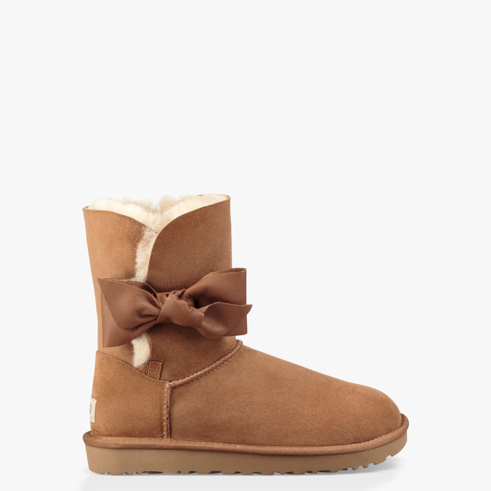 Bottes Classic UGG Daelynn Femme Marron Soldes 565NIEJL